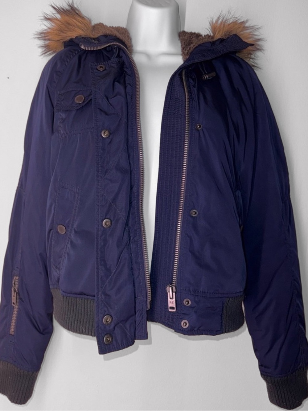 American Eagle Navy Faux Fur Hooded Puffer Jacket M
